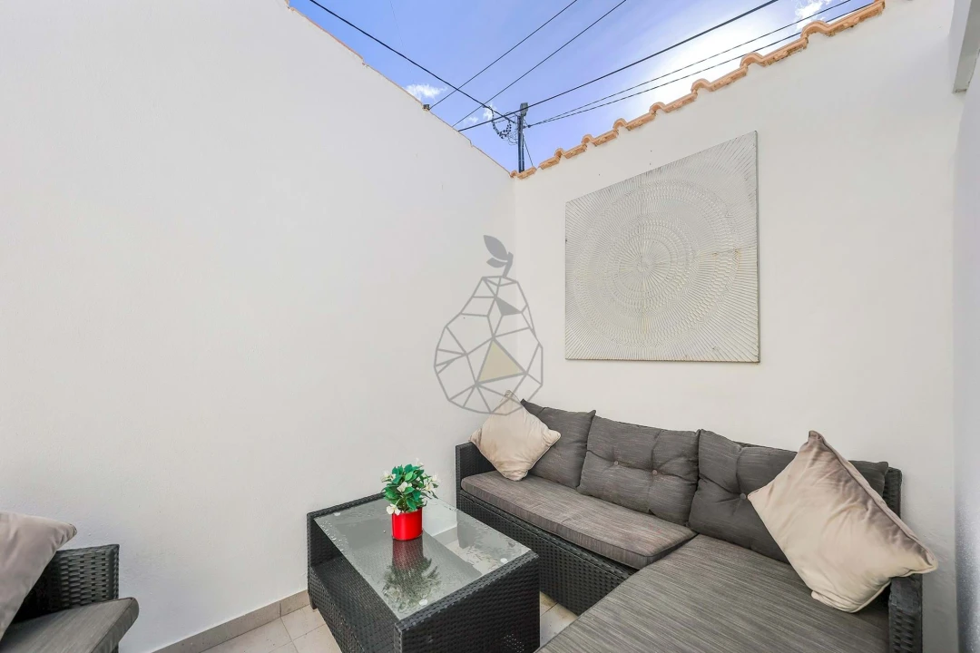 Moradia T3 para Venda em Guia Foto 41