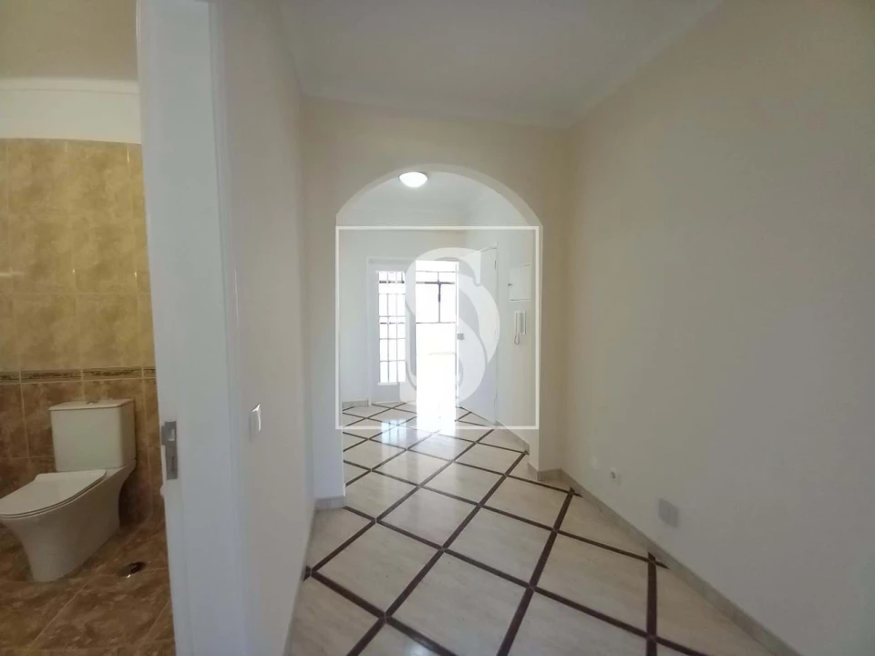 Apartamento T2 para Venda em Seixal Foto 15