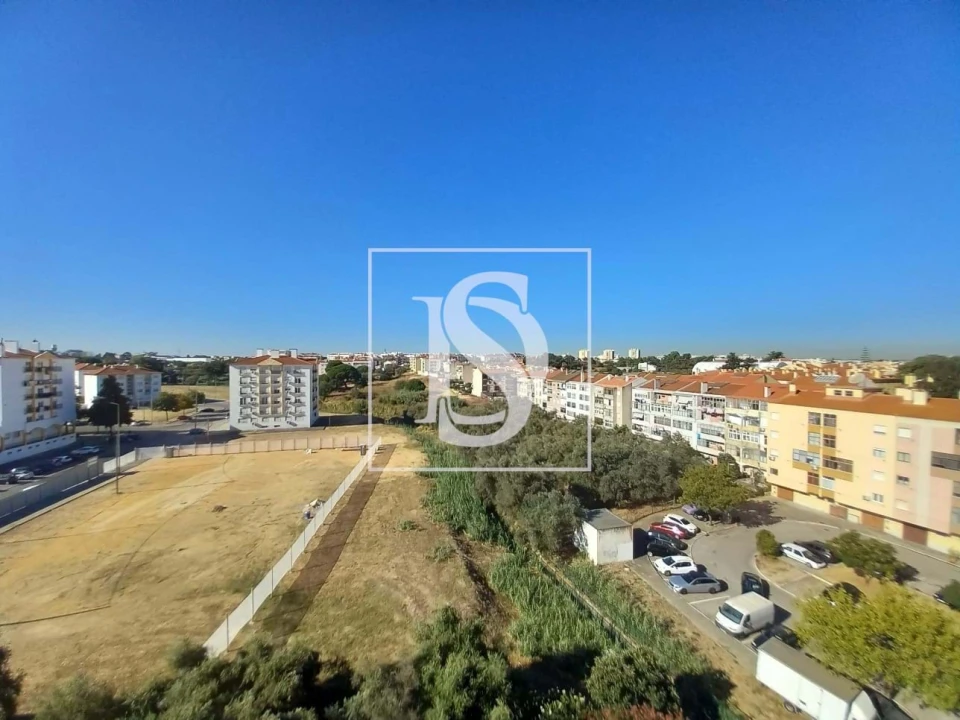 Apartamento T2 para Venda em Seixal Foto 20
