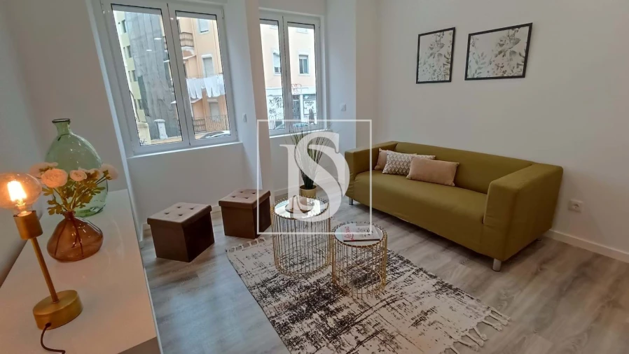 Apartamento T4 para Venda em Benfica Foto 6