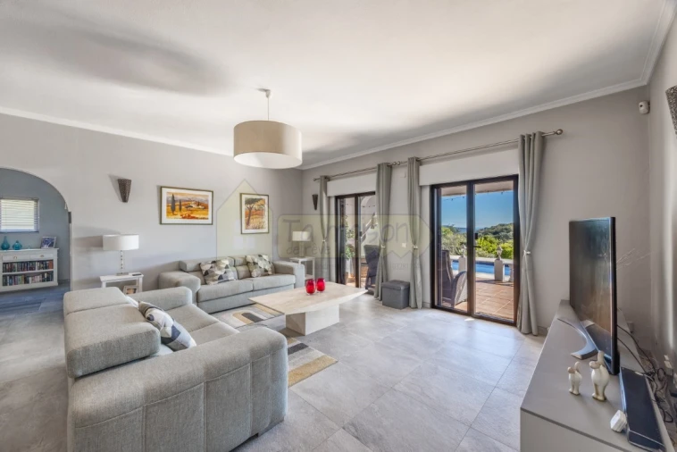 Moradia T3 para Venda em São Brás de Alportel Foto 9