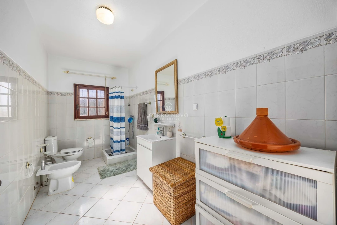 Moradia T5 para Venda em São Bartolomeu de Messines Foto 33