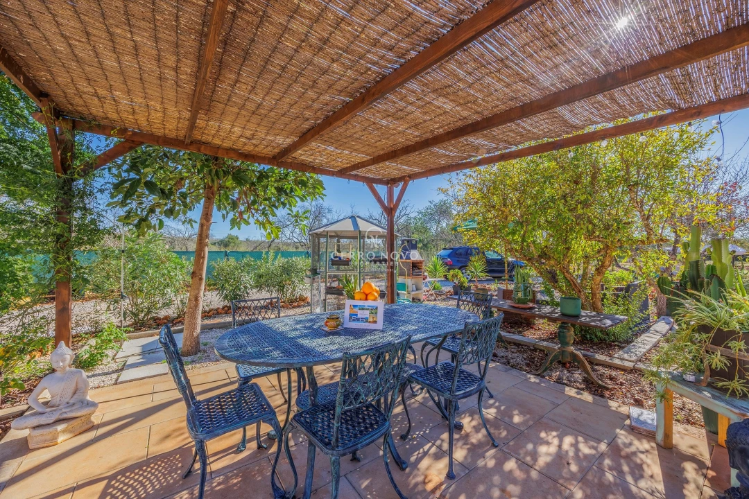 Moradia T5 para Venda em São Bartolomeu de Messines Foto 6