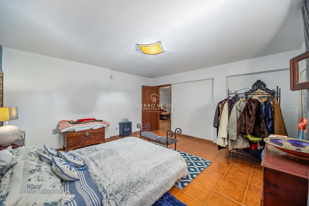 Moradia T5 para Venda em São Bartolomeu de Messines Foto 48