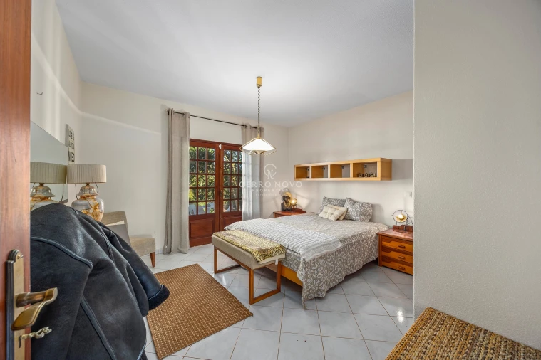 Moradia T5 para Venda em São Bartolomeu de Messines Foto 29