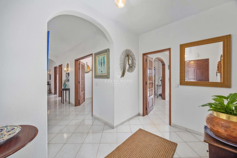 Moradia T5 para Venda em São Bartolomeu de Messines Foto 38