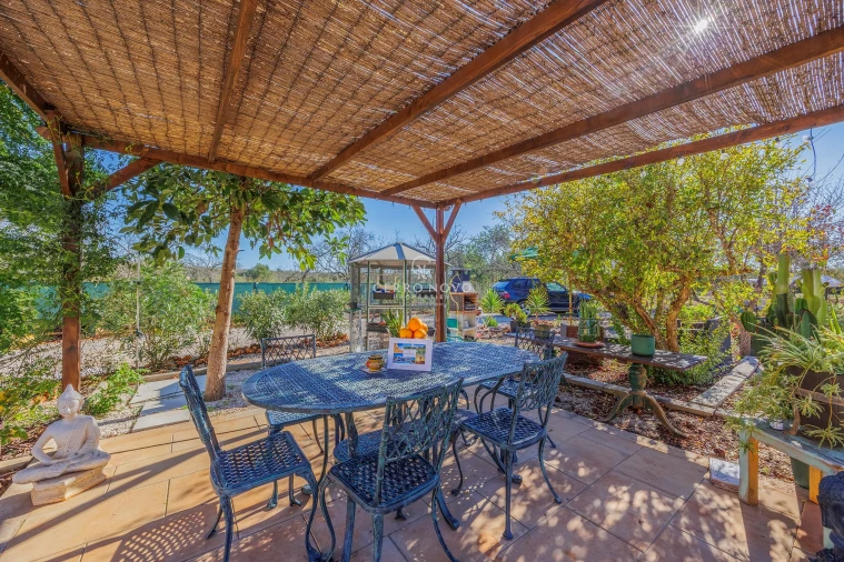 Moradia T5 para Venda em São Bartolomeu de Messines Foto 6