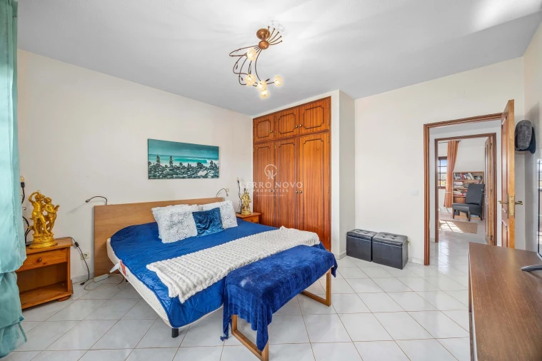 Moradia T5 para Venda em São Bartolomeu de Messines Foto 27