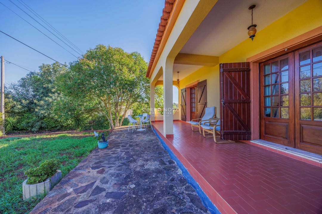 Moradia T5 para Venda em São Bartolomeu de Messines Foto 25