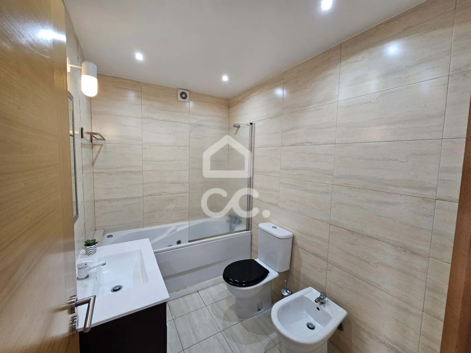 Apartamento T3 para Arrendamento em Nossa Sra de Fatima Foto 5