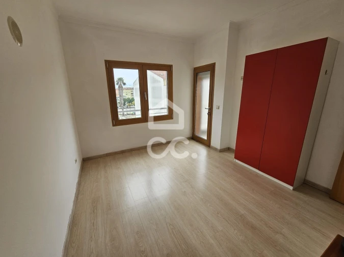 Apartamento T3 para Arrendamento em Nossa Sra de Fatima Foto 4