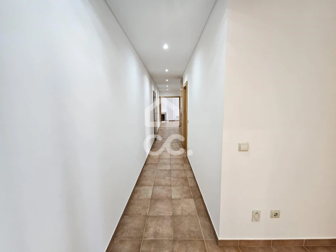 Apartamento T3 para Arrendamento em Nossa Sra de Fatima Foto 26