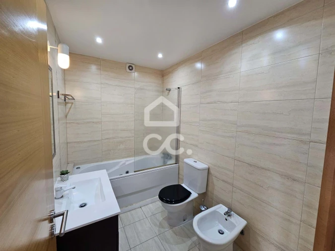 Apartamento T3 para Arrendamento em Nossa Sra de Fatima Foto 5