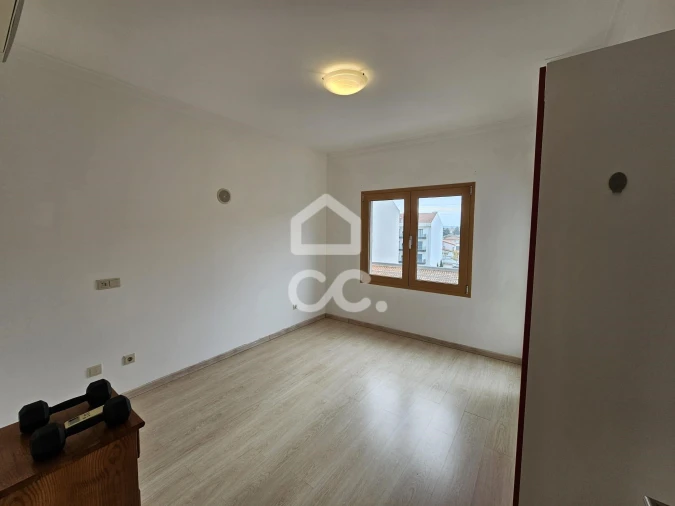 Apartamento T3 para Arrendamento em Nossa Sra de Fatima Foto 11