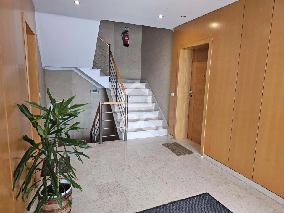 Apartamento T3 para Arrendamento em Nossa Sra de Fatima Foto 31