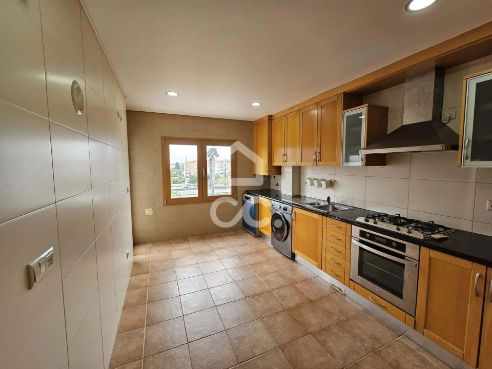 Apartamento T3 para Arrendamento em Nossa Sra de Fatima Foto 18