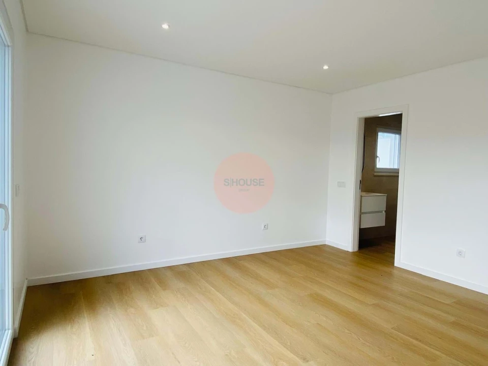 Moradia T3 para Venda em Tornada e Salir do Porto Foto 14