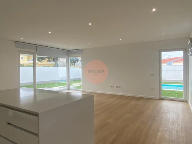 Moradia T3 para Venda em Tornada e Salir do Porto Foto 4