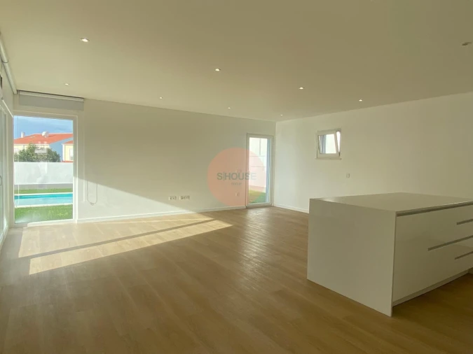 Moradia T3 para Venda em Tornada e Salir do Porto Foto 2