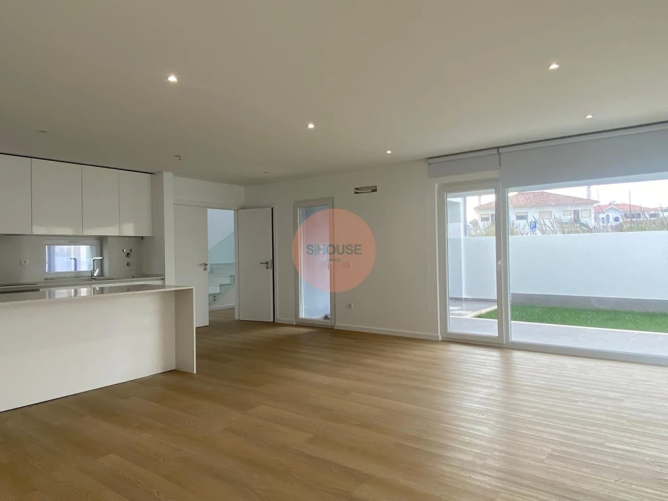 Moradia T3 para Venda em Tornada e Salir do Porto Foto 6