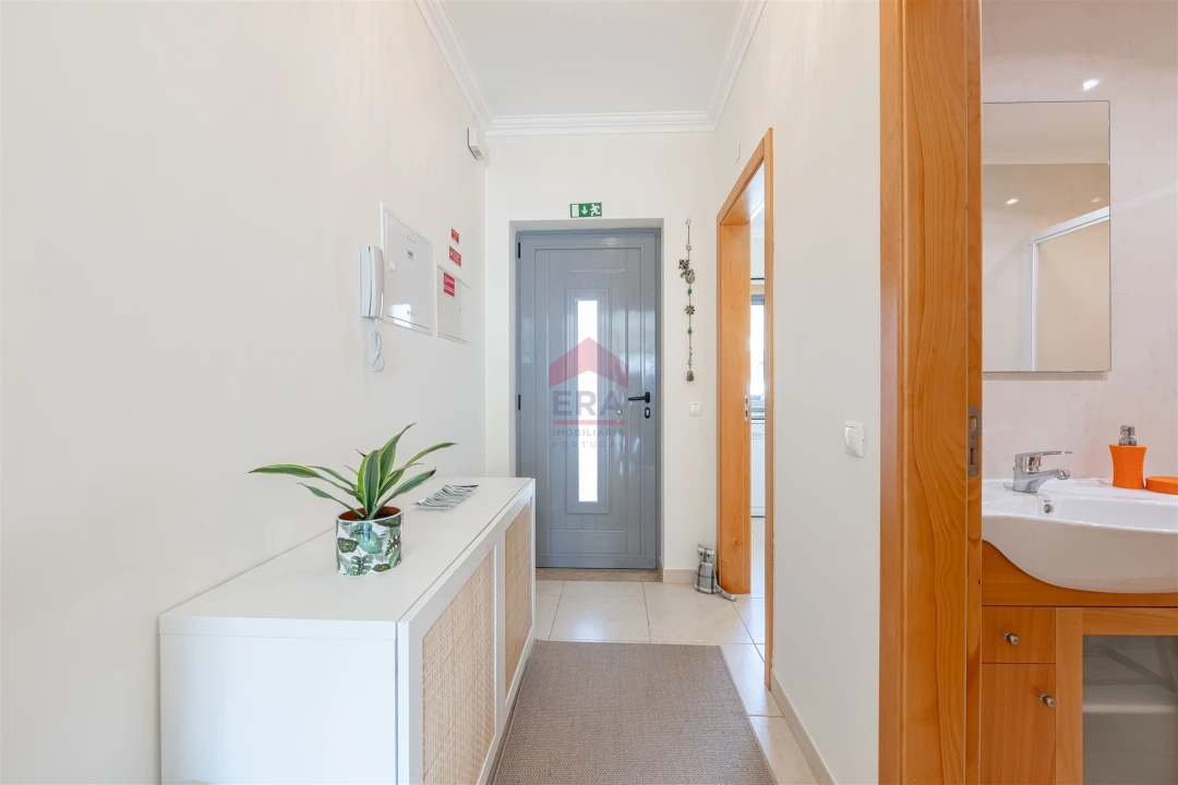 Apartamento T0 para Venda em Albufeira e Olhos de Água Foto 2