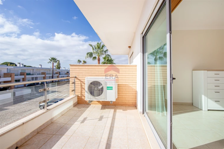 Apartamento T0 para Venda em Albufeira e Olhos de Água Foto 15