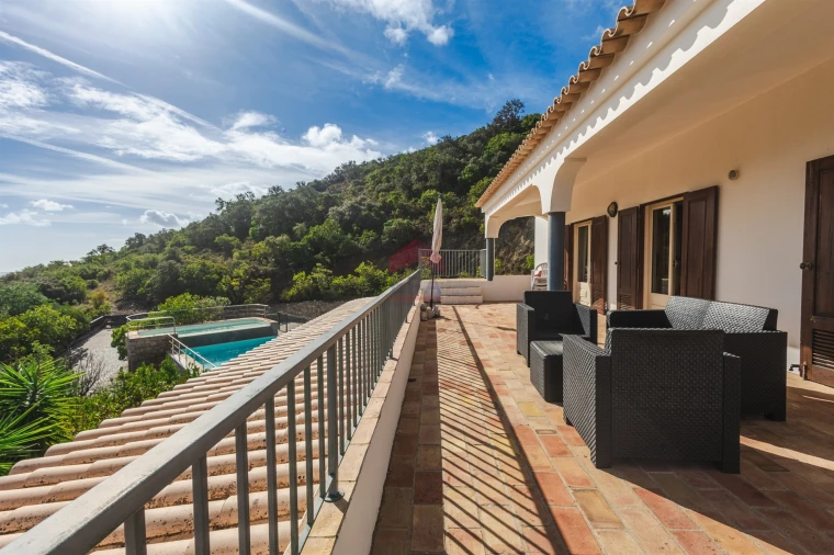 Moradia T3 para Venda em Conceição e Estoi Foto 27