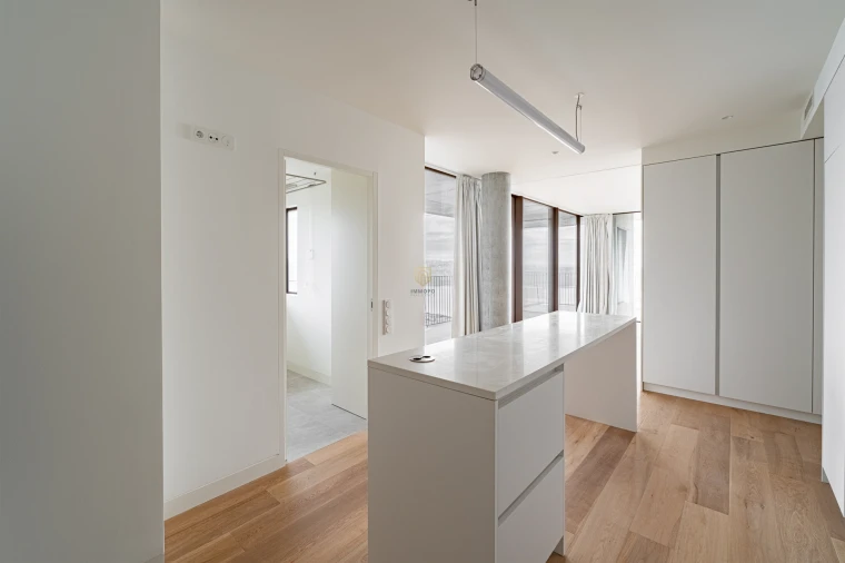 Apartamento T4 para Venda em Lordelo do Ouro e Massarelos Foto 40