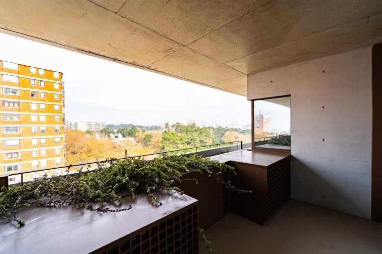 Apartamento T4 para Venda em Lordelo do Ouro e Massarelos Foto 12