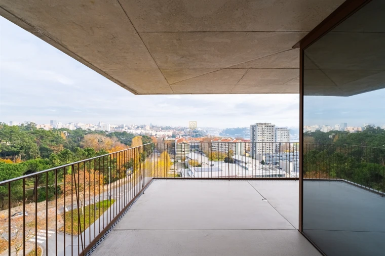 Apartamento T4 para Venda em Lordelo do Ouro e Massarelos Foto 6