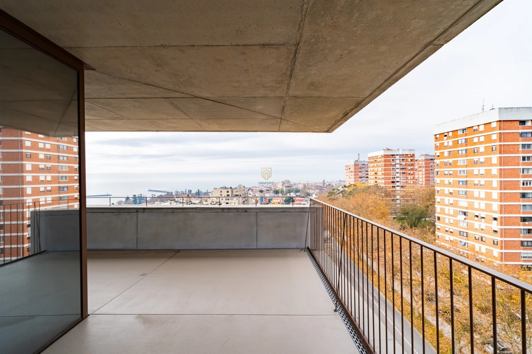 Apartamento T4 para Arrendamento em Lordelo do Ouro e Massarelos Foto 24