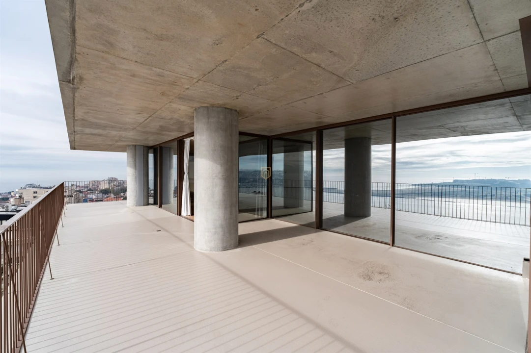 Apartamento T4 para Arrendamento em Lordelo do Ouro e Massarelos Foto 37