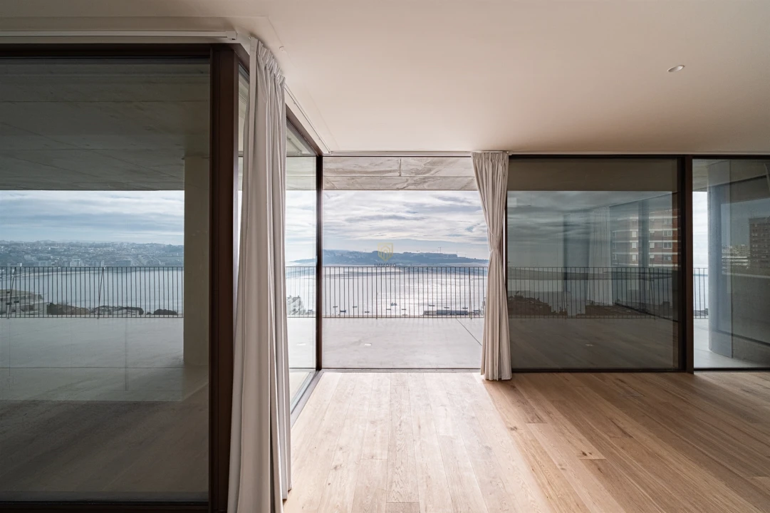 Apartamento T4 para Arrendamento em Lordelo do Ouro e Massarelos Foto 30