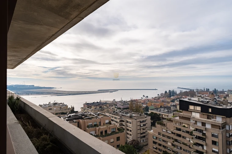 Apartamento T4 para Arrendamento em Lordelo do Ouro e Massarelos Foto 26