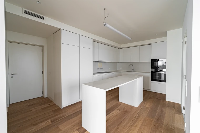 Apartamento T4 para Arrendamento em Lordelo do Ouro e Massarelos Foto 39