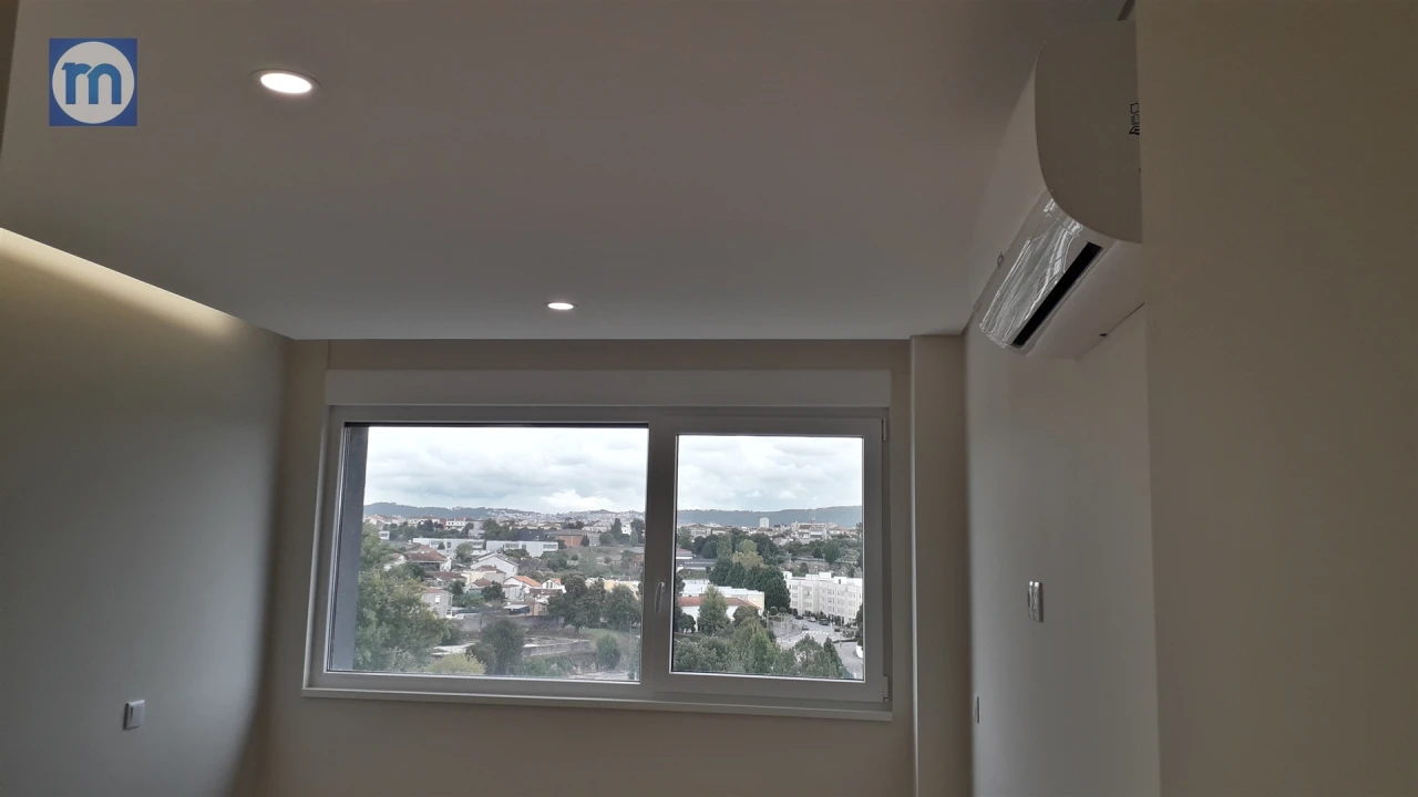 Apartamento T1 para Venda em Campanhã Foto 31