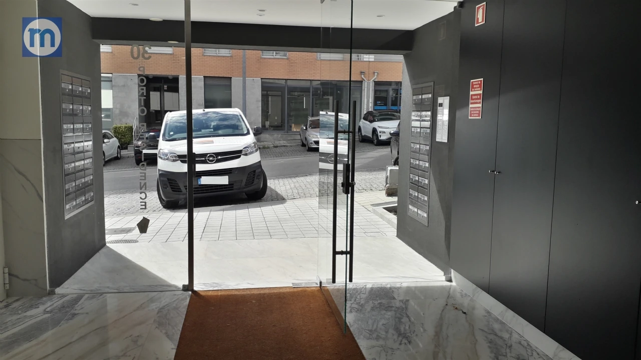 Apartamento T1 para Venda em Campanhã Foto 5