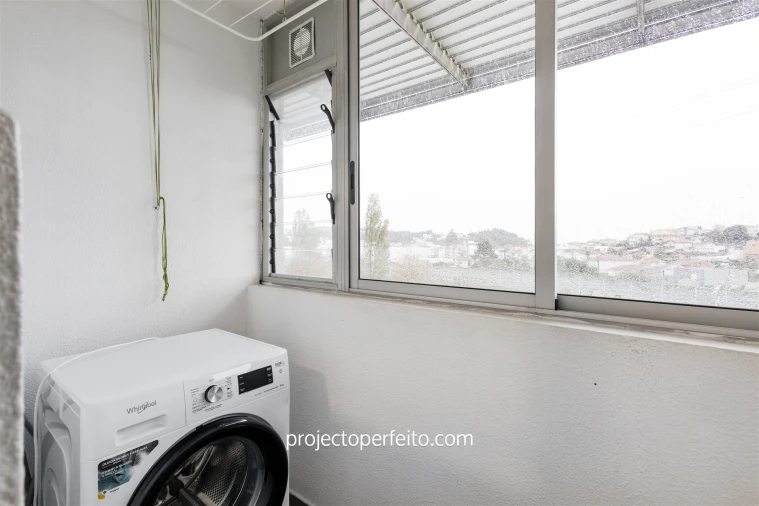 Apartamento T3 para Venda em Vilar de Andorinho Foto 14