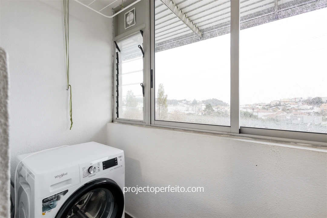 Apartamento T3 para Venda em Vilar de Andorinho Foto 14