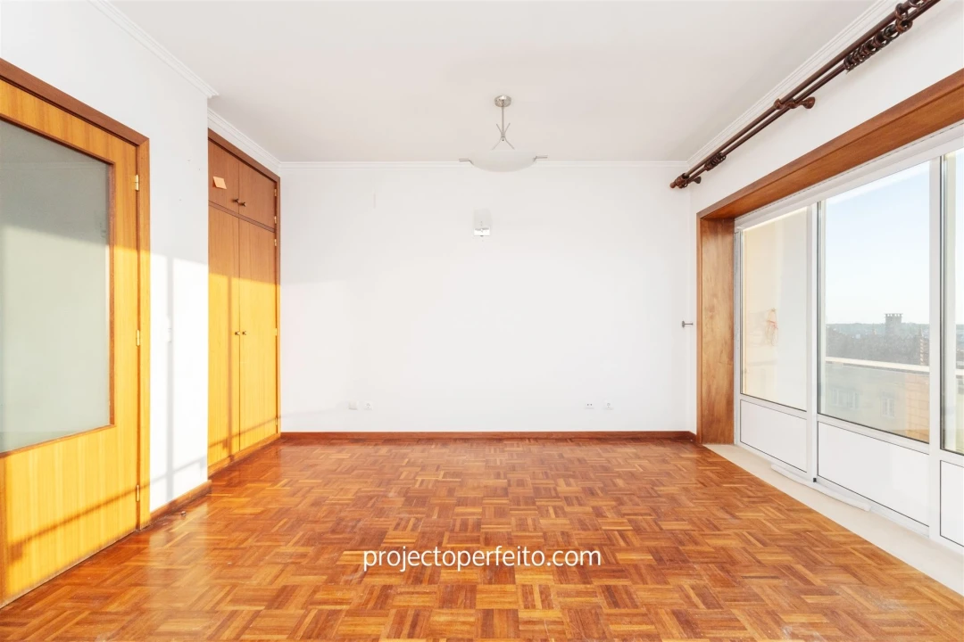 Apartamento T3 para Arrendamento em Esmoriz Foto 3