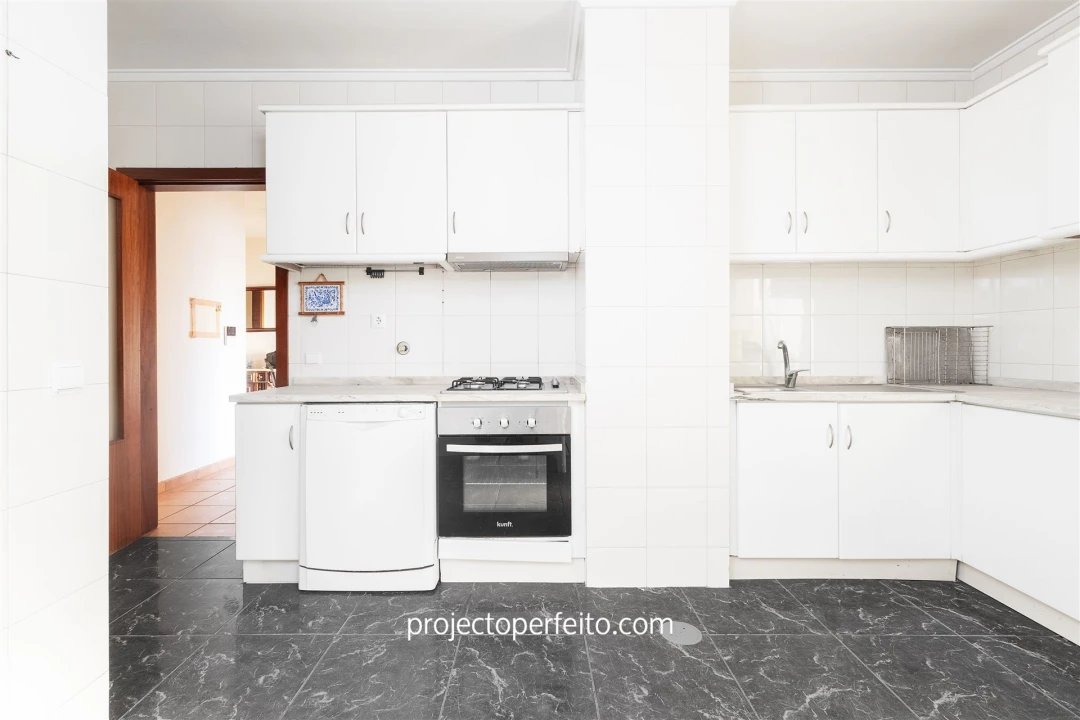 Apartamento T3 para Arrendamento em Esmoriz Foto 6