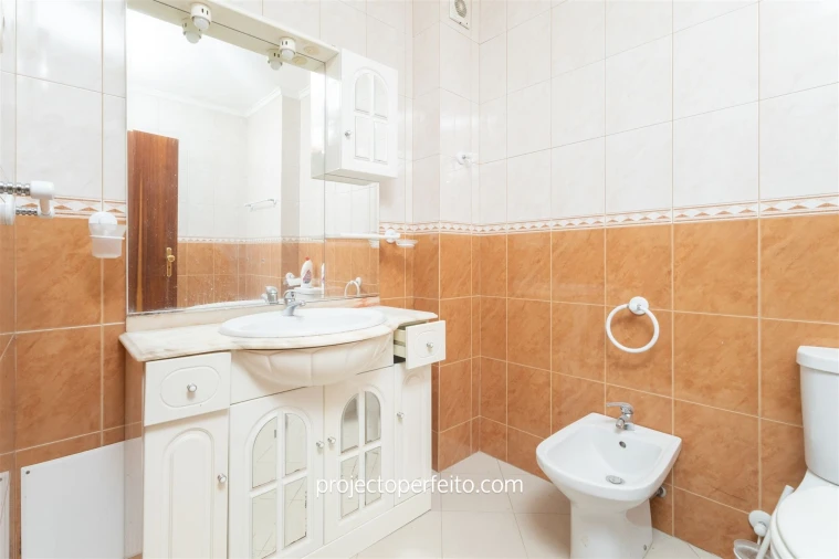 Apartamento T3 para Arrendamento em Esmoriz Foto 16