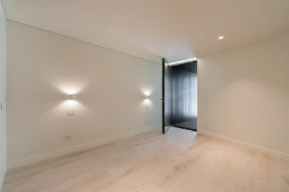 Apartamento T4 para Venda em Santa Marinha e São Pedro da Afurada