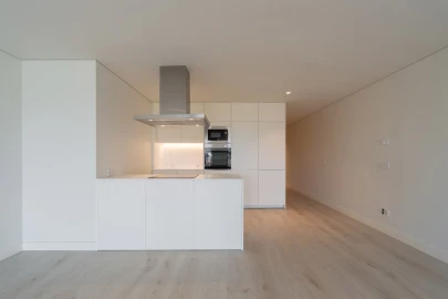 Apartamento T4 para Venda em Santa Marinha e São Pedro da Afurada