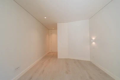 Apartamento T4 para Venda em Santa Marinha e São Pedro da Afurada