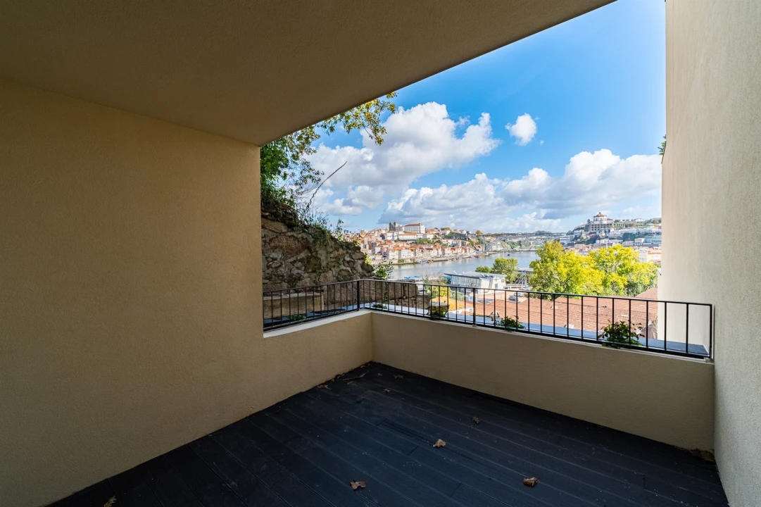 Apartamento T4 para Venda em Santa Marinha e São Pedro da Afurada Foto 32