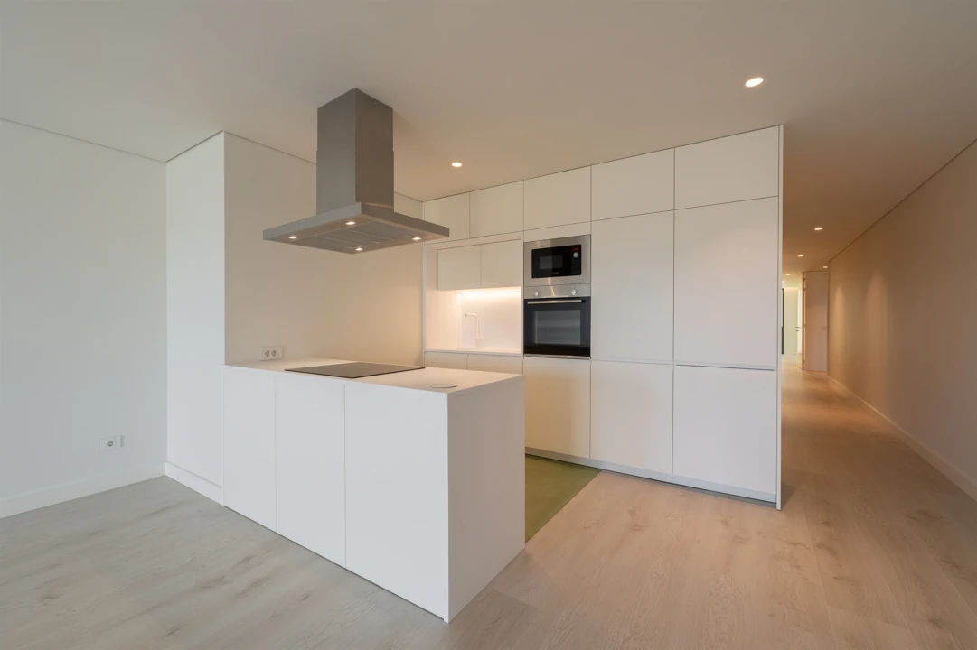 Apartamento T4 para Venda em Santa Marinha e São Pedro da Afurada Foto 6