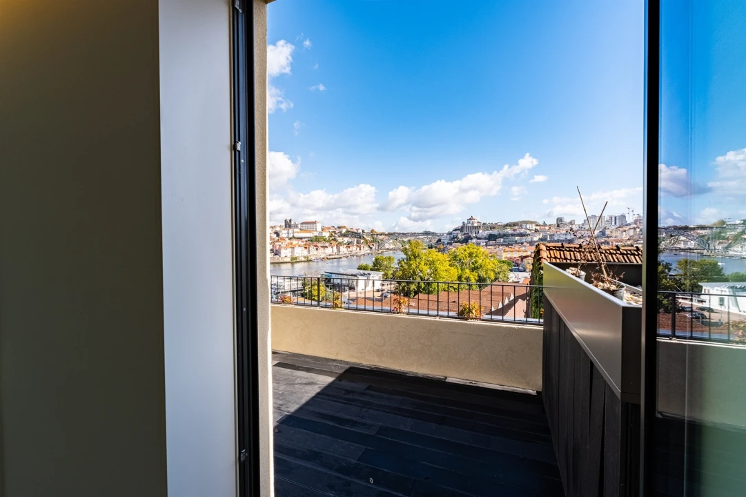 Apartamento T4 para Venda em Santa Marinha e São Pedro da Afurada Foto 13