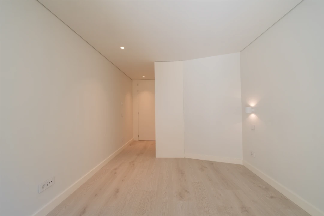 Apartamento T4 para Venda em Santa Marinha e São Pedro da Afurada Foto 25