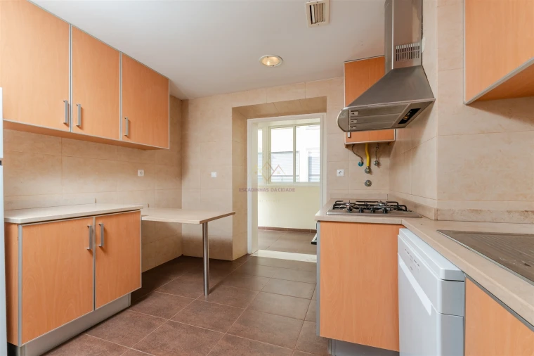 Apartamento T3 para Venda em Estrela Foto 10